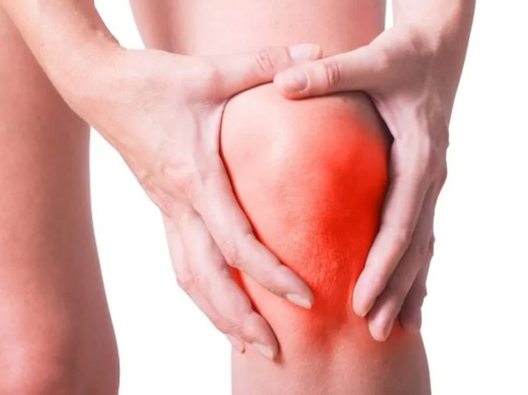 7 Dấu Hiệu Viêm Khớp Gối Thường Gặp Không Nên Chủ Quan